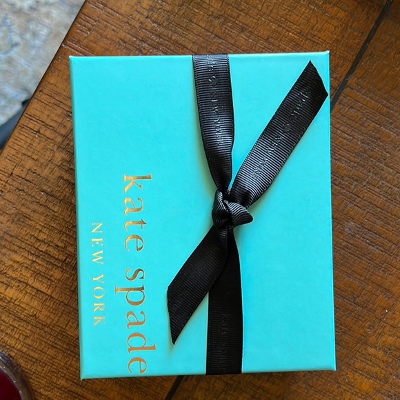 Kate Spade bow purple bangle bracelet with gift box - Picture 9 of 9